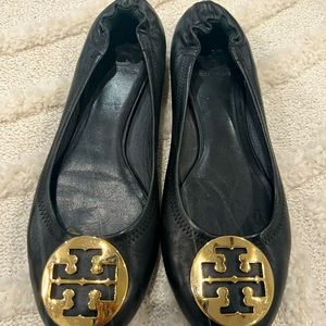Tory Burch Black Flats with Gold Hardware. size 9